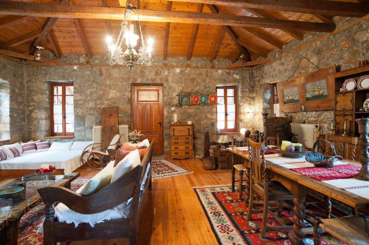 Mariolata Stone House Villa Lílaia Exterior foto