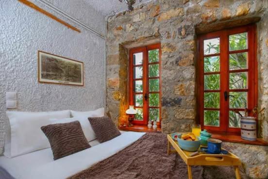 Mariolata Stone House Villa Lílaia Exterior foto